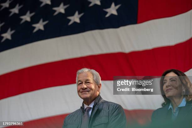 Jamie Dimon, chief executive officer of JPMorgan Chase & Co., and Kathy Hochul, governor of New York, right, during an event at 270 Park Avenue,...