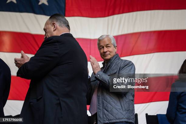 Jamie Dimon, chief executive officer of JPMorgan Chase & Co., center, during an event at 270 Park Avenue, JPMorgan Chase's new global headquarters...