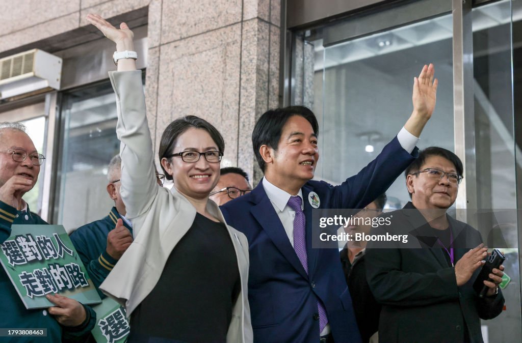 Taiwan Contender Names Former Envoy to US as Running Mate