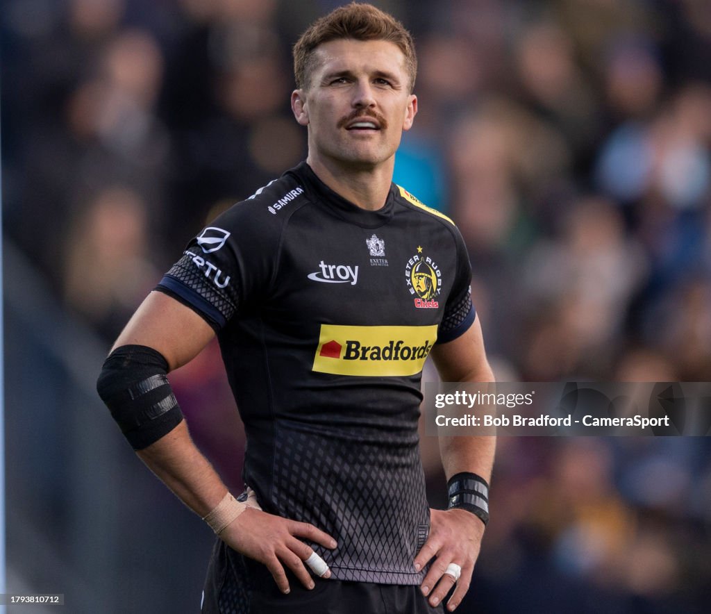 Exeter Rugby Crest Exeter Chiefs' Henry Slade during the Gallagher Premiership Rugby ...