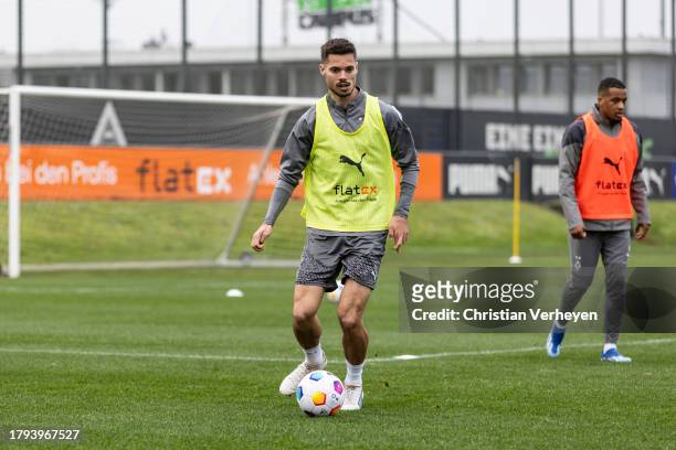 Julian Weigl in action during a training session of Borussia Moenchengladbach at Borussia-Park on November 21, 2023 in Moenchengladbach, Germany.