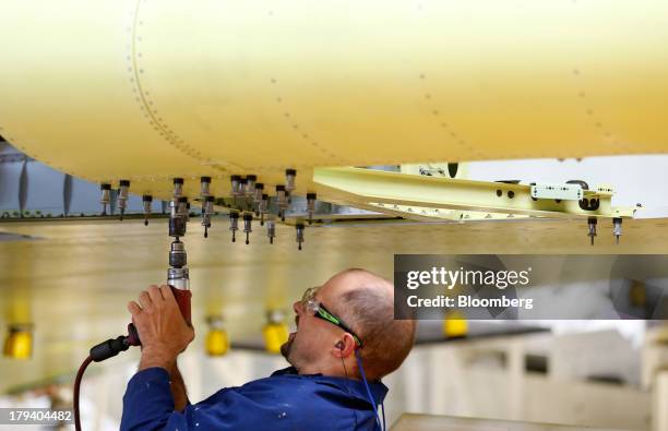 Wing Manufacturing Process 68 Wide Body Aircraft Wing Manufacturing At Airbus Sas Stock Photos ...