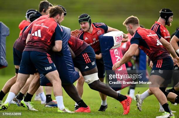 Limerick , Ireland - 21 November 2023; Scott Buckley, centre, during a Munster rugby squad training session at University of Limerick in Limerick.