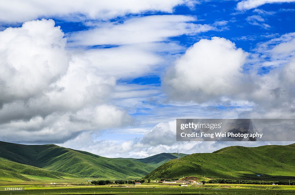 Amazing Cloud, Ruoergai Grassland, Sichuan China