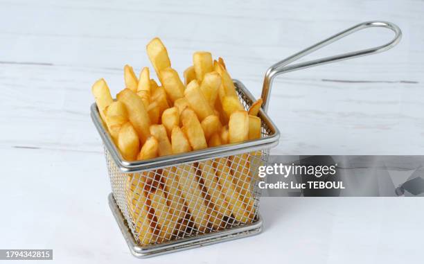 fries - deep fried stock pictures, royalty-free photos & images