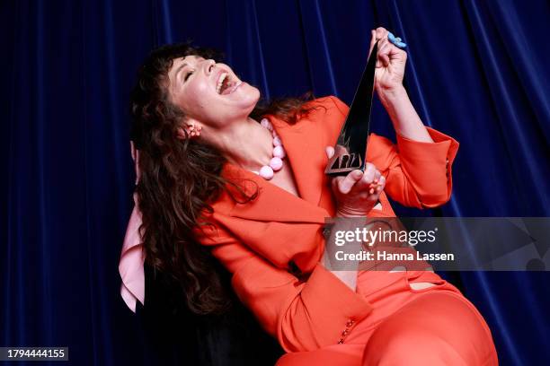 Fanny Lumsden poses with the Best Country Album award during the 2023 ARIA Awards at Hordern Pavilion on November 15, 2023 in Sydney, Australia.