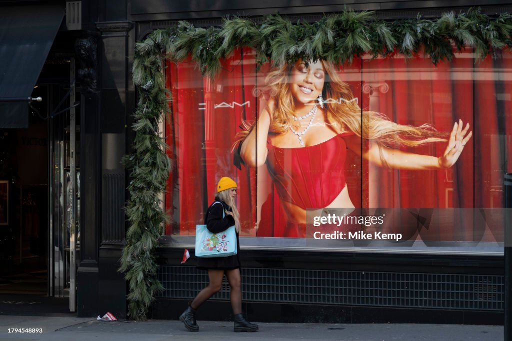 Mariah Carey Advertising At Victorias Secret Bond Stree