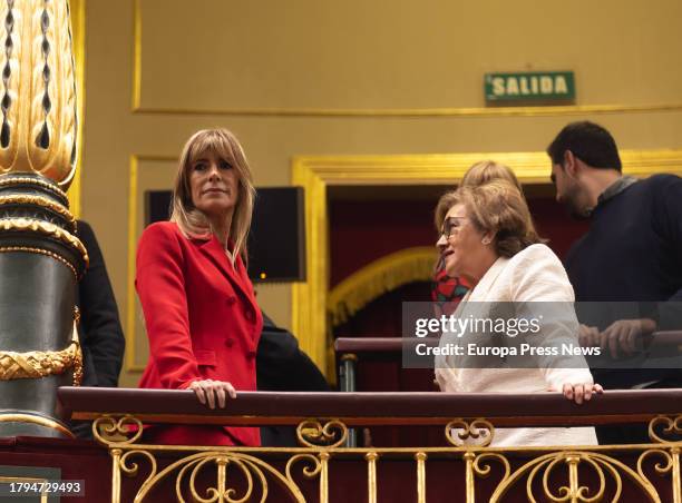 Pedro Sanchez's wife, Begoña Gomez , and Magdalena Perez-Castejon's mother, Magdalena Perez-Castejon , talk during the first session of the...