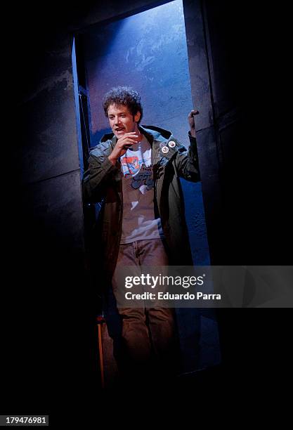 Daniel Diges dances during rehearsals for the press during the presentation of the musical 'Hoy no me puedo levantar' at Coliseum theatre on...