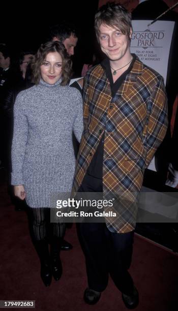 Kelly McDonald and Dougie Payne attend the premiere of "Gosford Park" on December 7, 2001 at the Academy Theater in Beverly Hills, California.