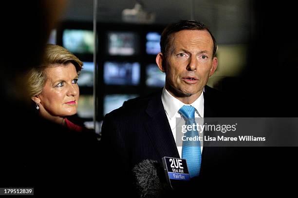 Australian Opposition Leader, Tony Abbott and Deputy Liberal Leader, Julie Bishop tour the Brisbane Metroplitan Transport Management Centre on...