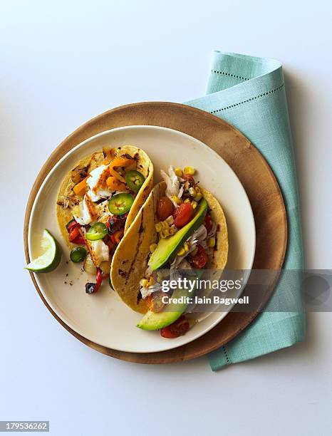 chicken tacos - mexican food plate stock pictures, royalty-free photos & images