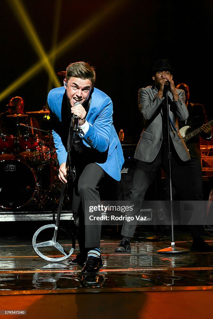 Backstreet Boys In Concert - Los Angeles, CA