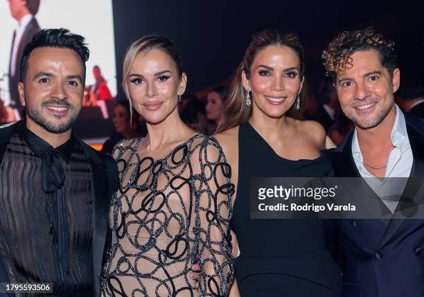 Luis Fonsi, Agueda Lopez, Rosanna Zanetti, David Bisbal attend the Latin Recording Academy Person of The Year Honoring Laura Pausini at FIBES...