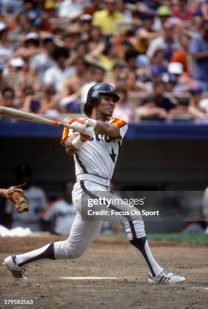 Outfielder Jose Cruz of the Houston Astros bats against the New York Mets during an Major League Baseball game circa 1980 at Shea Stadium in the...