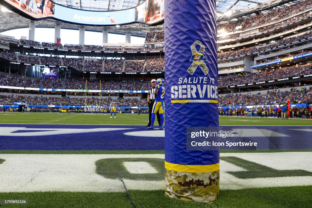 NFL: NOV 19 Seahawks at Rams
