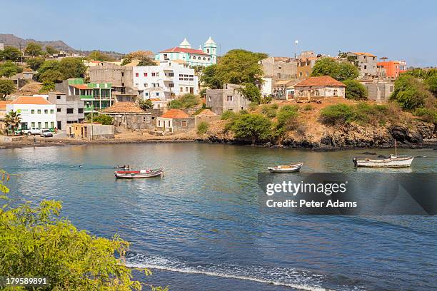 harbour, calheta de sao miguel, santiago island - cabo verde - fotografias e filmes do acervo