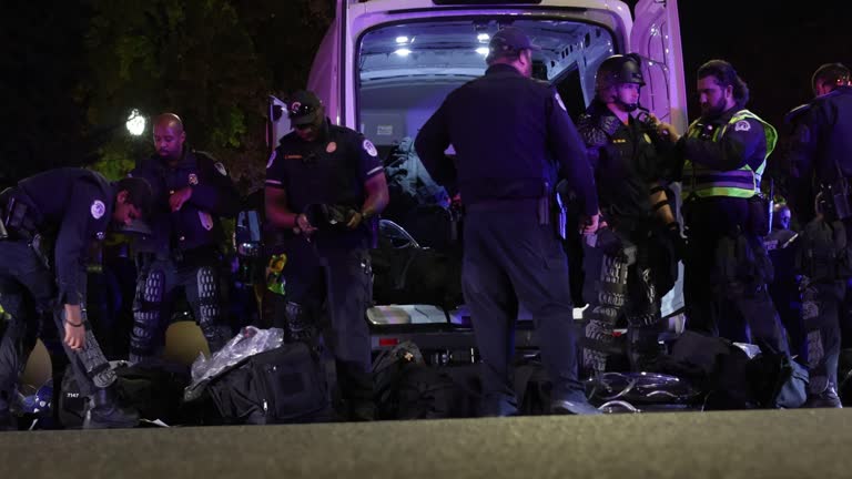 Put Put Riot 25 Us Capitol Police Headquarters Stock Videos, Footage, & 4K Video ...