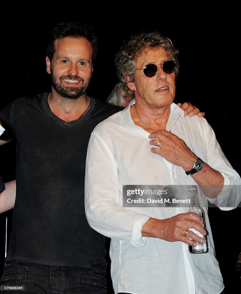 Queen AIDS Benefit In Support Of The Mercury Phoenix Trust - Inside