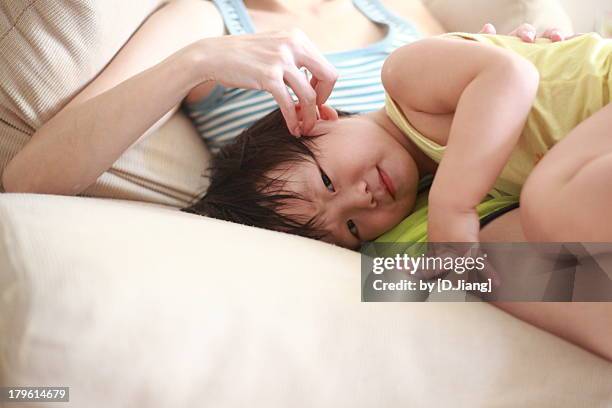 enjoyed - kid scratching stock pictures, royalty-free photos & images