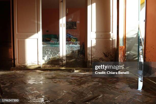 damage to a flooded house - flood damage stock pictures, royalty-free photos & images
