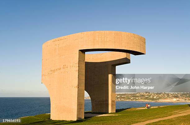 el elogio del horizonte, gijon, asturias, spain - gijon stock pictures, royalty-free photos & images