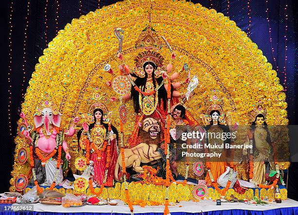 durga idol, durga puja celebration, delhi - dussehra bildbanksfoton och bilder