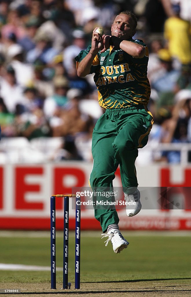 Allan Donald of South Africa bowling