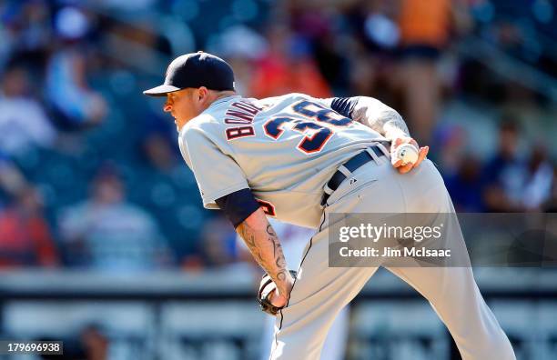 Jeremy Bonderman of the Detroit Tigers in action against the New York Mets at Citi Field on August 25, 2013 in the Flushing neighborhood of the...