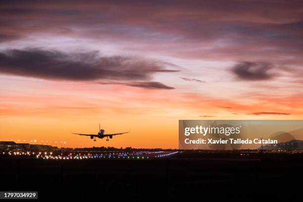 landing under a coloured sky - iberian peninsula stock pictures, royalty-free photos & images