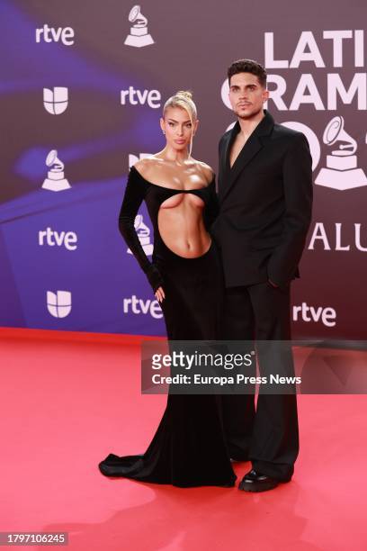 Jessica Goicoechea and Marc Bartra pose during the photocall prior to the 2023 Latin Grammy Awards gala at the Palacio de Congresos de Sevilla on...