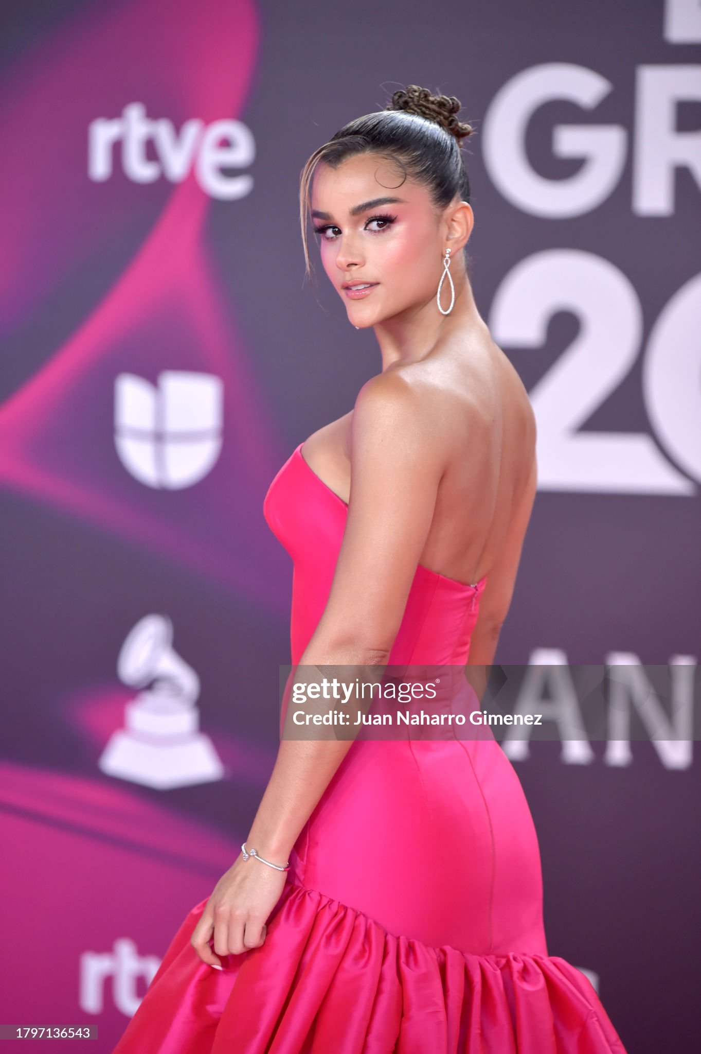 seville-spain-clarissa-molina-attends-the-24th-annual-latin-grammy-awards-at-fibes-conference.jpg (1363×2048)