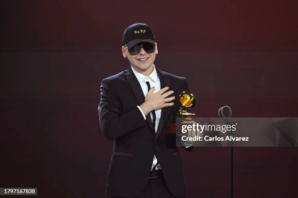 Bizarrap accepts the award for Best urban song onstage during the Premiere Ceremony for The 24th Annual Latin Grammy Awards on November 16, 2023 in...