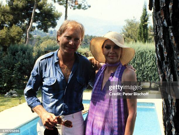 Hildegard Knef mit Ehemann Baron Paul v.;Schell, in Südfrankreich.,