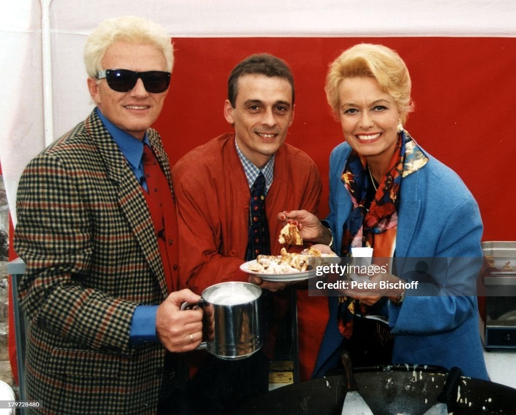 Heino, Uwe Kramm (Heinos Sohn aus 1. Ehe),;Hannelore (v.l.n.r.),