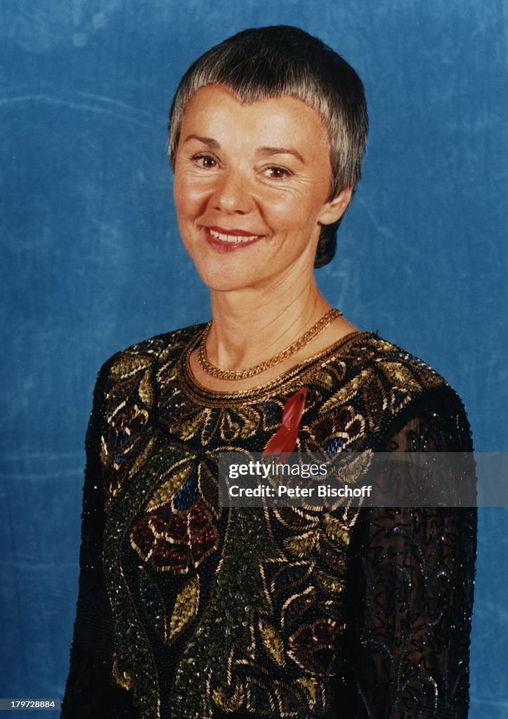 Dr Gabriele Krone Schmalz Portr t Studio Geb 08 November 1948 dr-gabriele-krone-schmalz-portr-t-studio-geb-08-november-1948