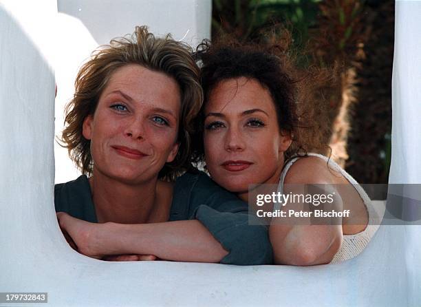 Janet Rauch 13 Barbara Rauch Stock Photos, High-Res Pictures, and Images - Getty Images