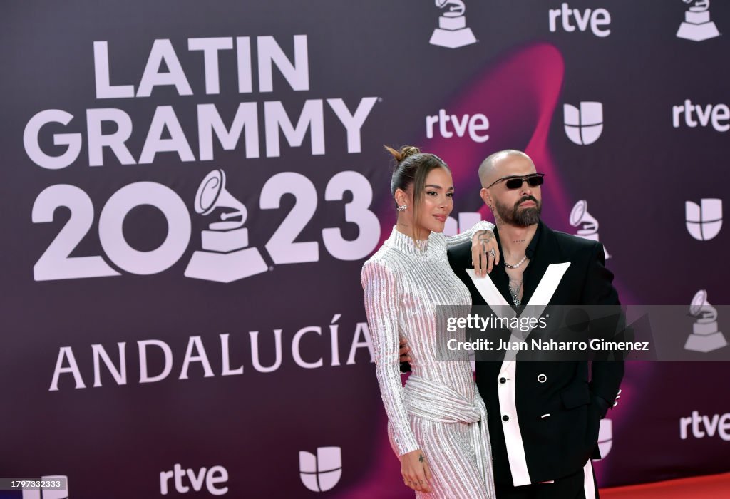 seville-spain-greeicy-rendón-and-mike-bahía-attend-the-24th-annual-latin-grammy-awards-at.jpg (1024×700)
