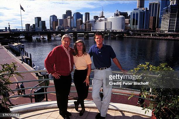 Günter Pfitzmann, Ehefrau Lilo und Sohn;Robert, 1993 Sydney / Australien,