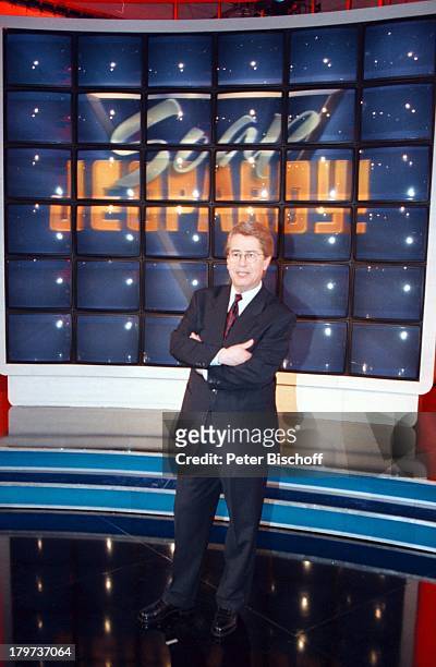 Frank Elstner, Spezialausgabe der RTL-Show "Soap-Jeopardy", Gäste aus der ARD-Serie "Verbotene Liebe", Köln, Nordrhein-Westfalen, Deutschland,...