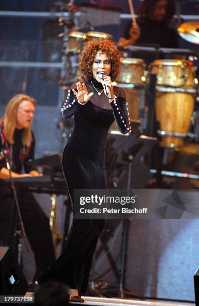 Whitney Houston, Konzert,;Gerry-Weber-Stadion in Halle/Westfalen,;Auftritt,