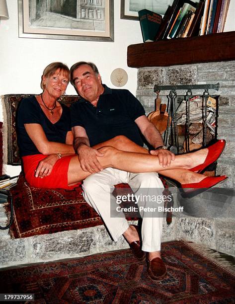 Claus Biederstaedt mit Ehefrau Barbara, Homestory in Lago Maggiore, Schweiz, Europa, Urlaub, deutsche Stimme von J a m e s G a r n e r ,...