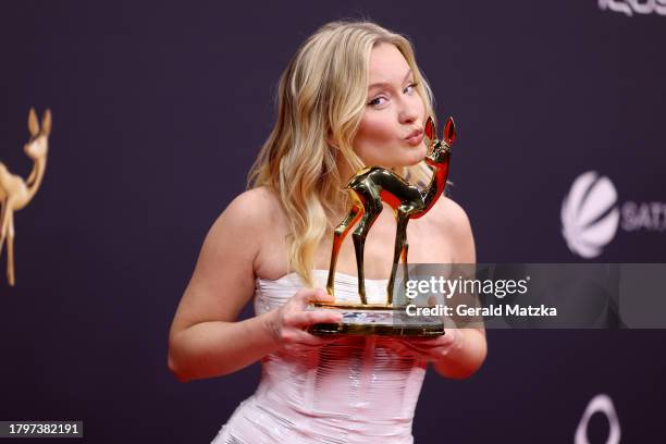 Zara Larsson poses with award trophy during the 75th Bambi Awards at Bavaria Filmstadt on November 16, 2023 in Munich, Germany.