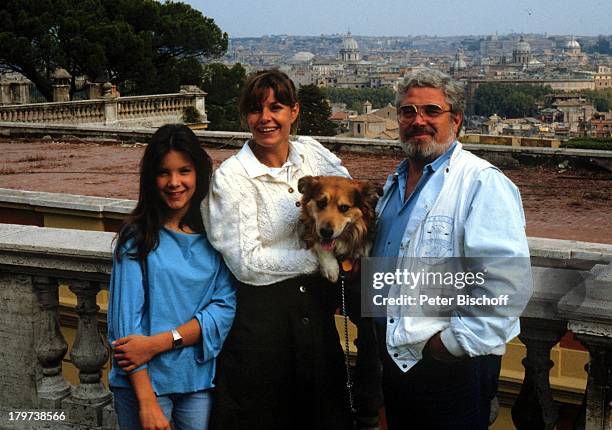 Horst Jankowski mit Ex-Ehefrau Franziska;Oehme und Tochter Naomi, Urlaub,;Rom/Italien, Hund,