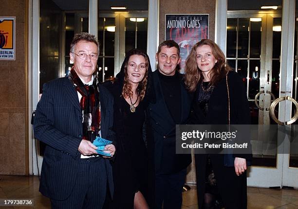 Heinz Hoenig mit Ehefrau Simone und;Freunden, Gala Premiere von Antonio Gades;"Carmen", Schiller Theater Berlin, Deutschland, Europa,