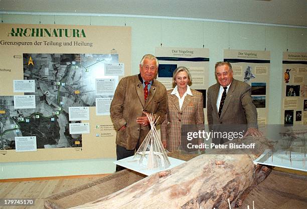 Heinz Sielmann mit Ehefrau Inge, Dr.;Gerhard Frank , Natur-Erlebnispark für;Kinder , Ausstellung,