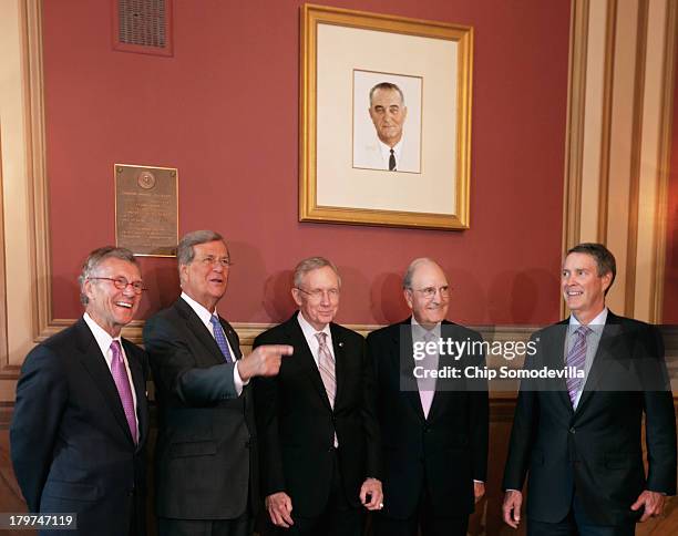 Senate Majority Leader Harry Reid hosts the largest gathering of former U.S. Senate majority leaders, including Sen. Tom Daschle , Sen. Trent Lott ,...