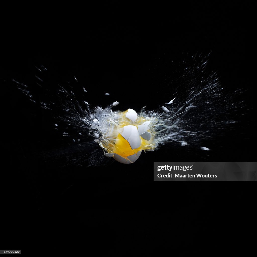 Exploding Egg 02 High-Res Stock Photo - Getty Images