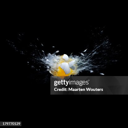 Exploding egg 02 Exploding egg 02