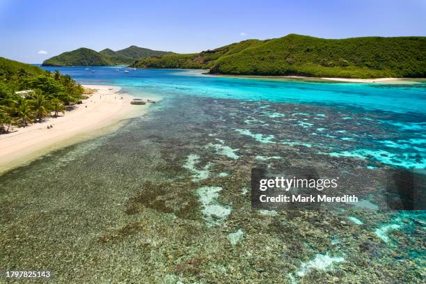 wide high view of  a coral reef on nanuya balavu island - yasawa island group stock pictures, royalty-free photos & images